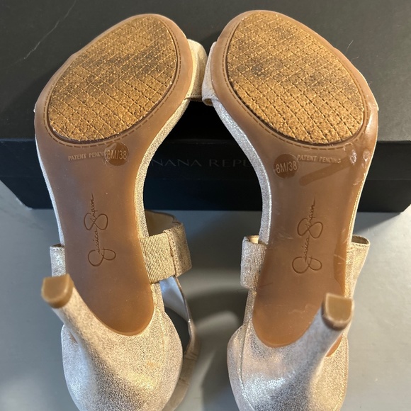 Jessica Simpson Mekos Gold Shimmer, Cutout Heels with Back Zipper, Size 8 - Picture 6 of 7